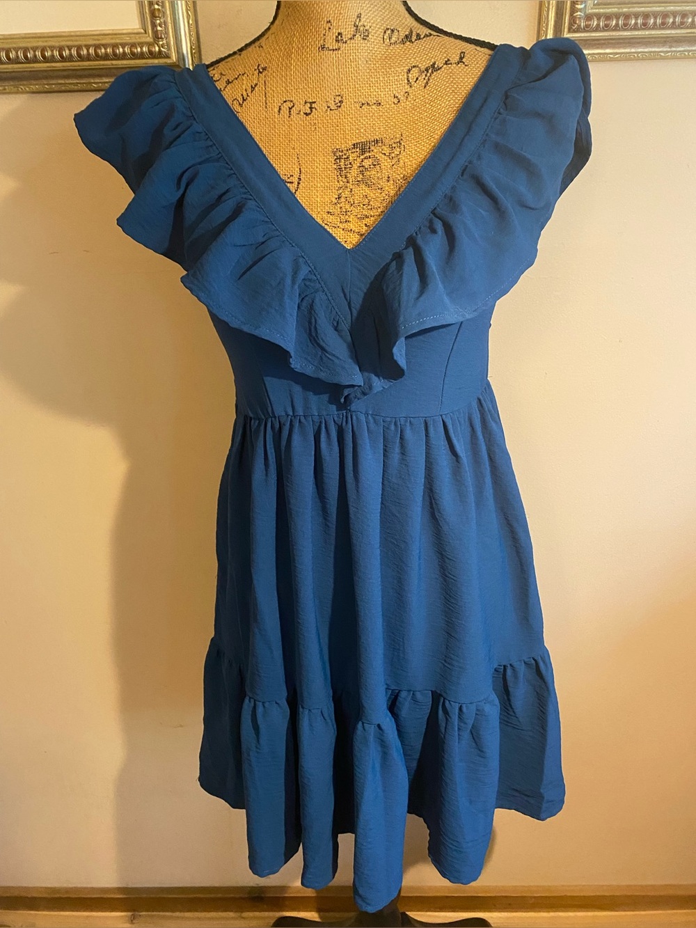 Southern Grace & Rose Dress Size Small Blue Smocked Tiered Ruffle Sleeve Boho